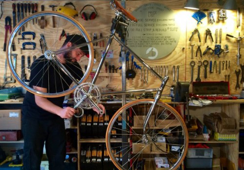 How Hub Vélo Promotes Their Cycle Brand