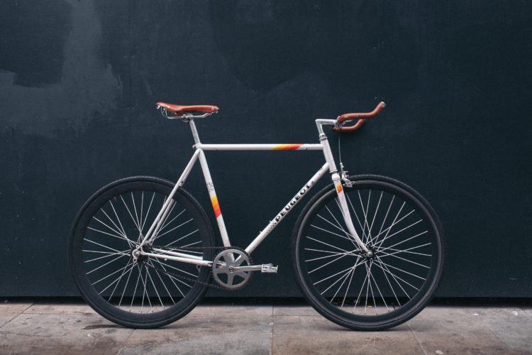 Custom cycling jerseys: why merch is a great idea for your bike brand
