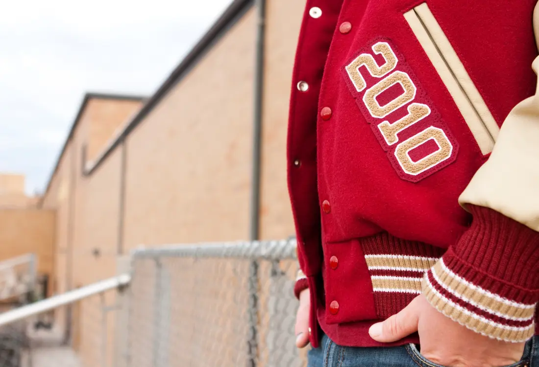 When creating personalised jackets, you can look for inspiration and patterns on different websites. Then all you need to bring your design to life is a experienced custom garment creator.
