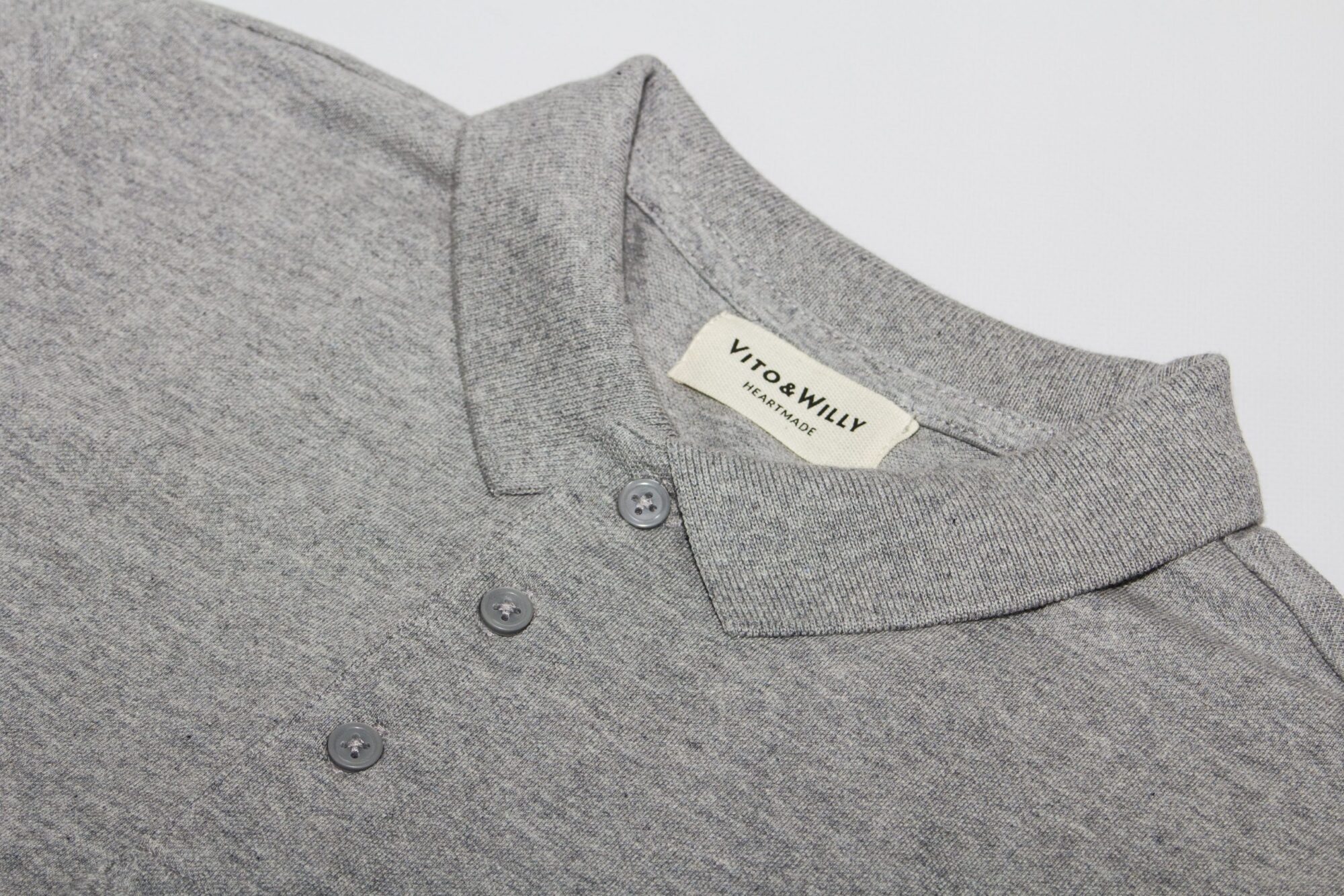Logo polo shirts: 4 tips on how to create awesome custom polos