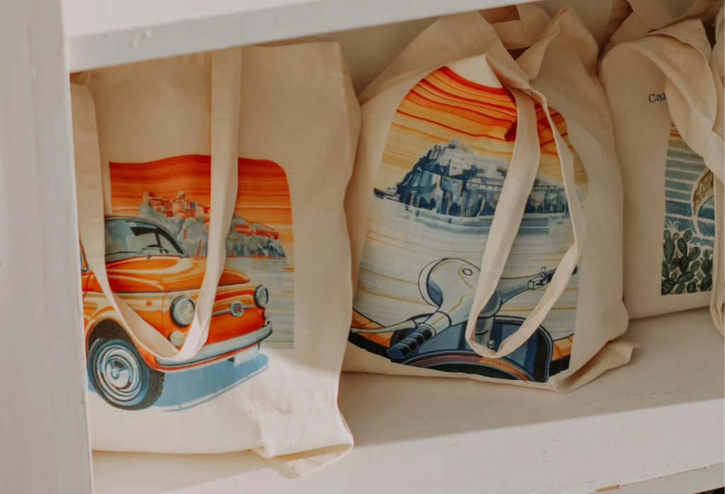 Create your own branded or promotional merchandise with our services: we offer fun colours, an excellent service and a variety of different items that you can customize from tote bags to t shirts and water bottles. 